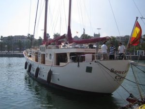 Alquiler Yate de Lujo ClÃ¡sico en Barcelona | Sailing BCN