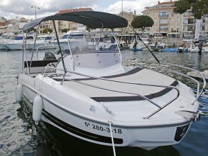 Renting of charters in Barcelona: Charter family Flyer 5 | Sailing BCN