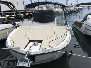 Renting of motorized boats in Sant Feliu (Costa Brava) | Sailing BCN