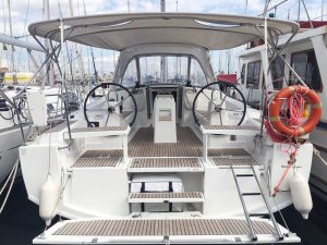Renting of Oceanis 38.1 in Barcelona | Sailing BCN