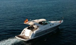 Renting of Luxury Motor Yacht in Barcelona | Sailing BCN